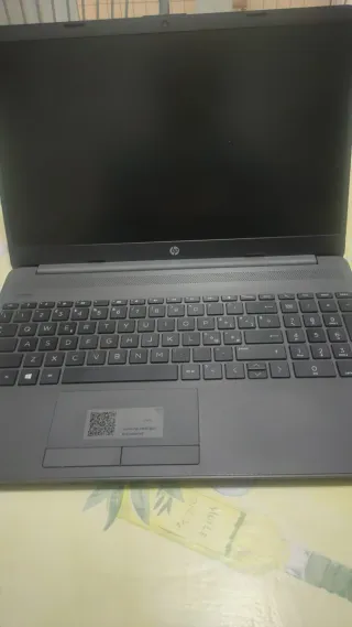 Laptop HP Windows 11 8GB RAM