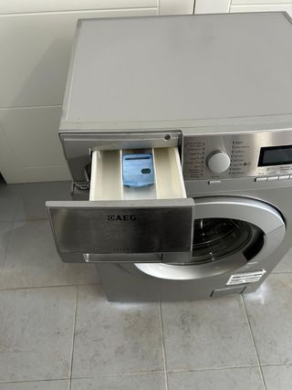 Lavadora AEG 8kg Inox