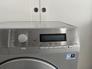 Lavadora AEG 8kg Inox