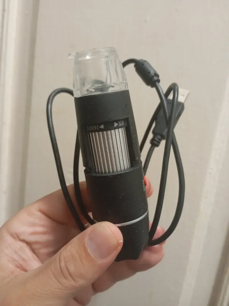 Microscopio Digital USB 1600X