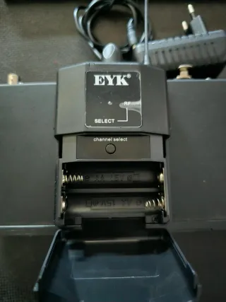 Sistema Inalámbrico In-Ear EYK Profesional