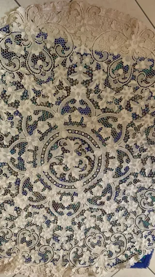 Tovaglia tonda Burano + 12 tovaglioli