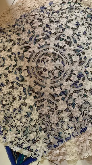 Tovaglia tonda Burano + 12 tovaglioli