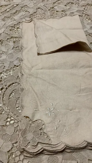 Tovaglia tonda Burano + 12 tovaglioli