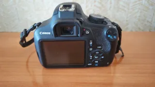 Cámara Canon 1200D + Lente 18-55