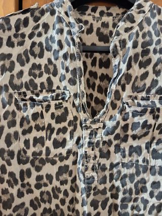Blusa leopardo manga larga