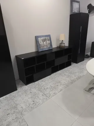 Mueble de salón negro
