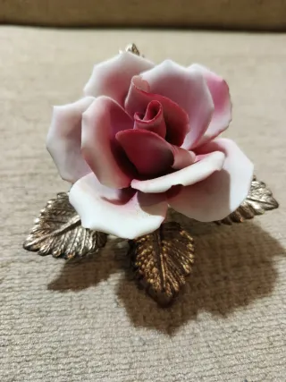 Flor porcelana Capodimonte