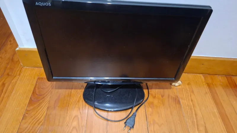 Televisor Sharp Aquos Negro.