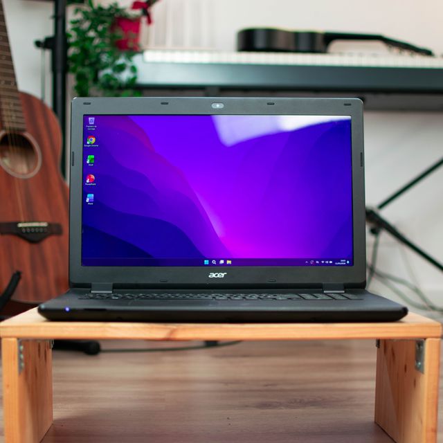 Portátil Acer 17", SSD 256GB, W11