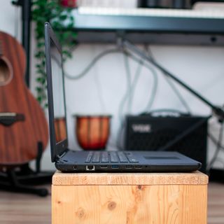 Portátil Acer 17", SSD 256GB, W11