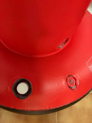 Saco de boxeo hinchable para niños.