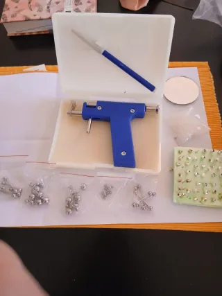 Pistola para Piercing y Accesorios