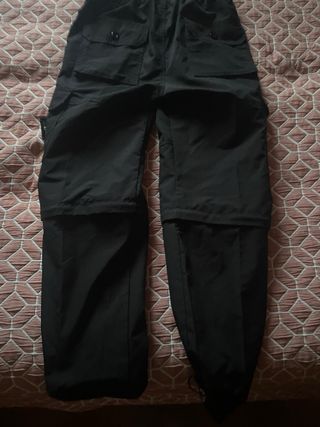 Pantalón cargo Stone Island negro