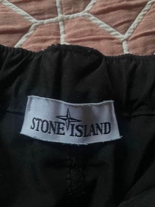 Pantalón cargo Stone Island negro