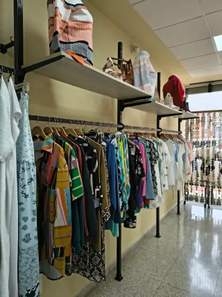 Lote completo tienda ropa