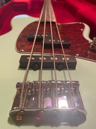 Bajo Ibanez TMB100-MGR + *HARDCASE*