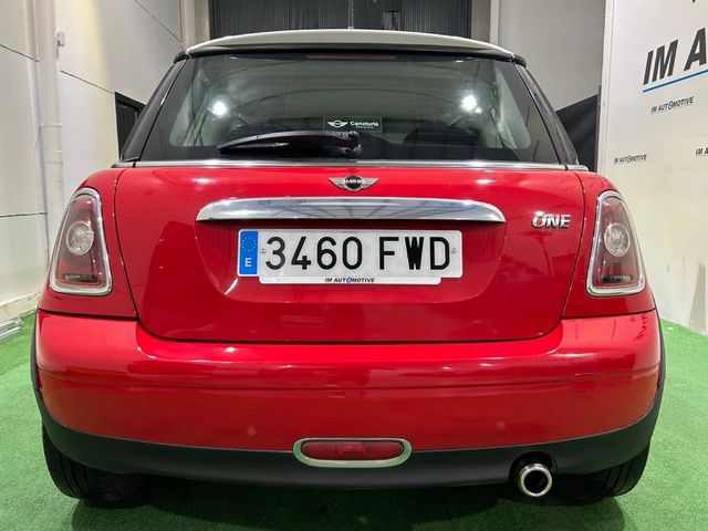 MINI Mini 2007 PEGATINA C
