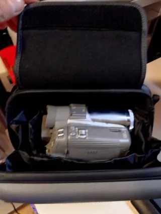 Videocámara Panasonic NV-GS75