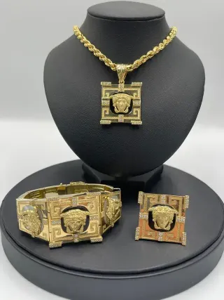 BRAZALETE CUADRADO MEDUSA ONIX 18K