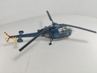Maqueta Helicóptero Alouette III 1/72