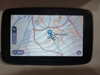 GPS Tomtom Go 520 Wifi con funda y soporte