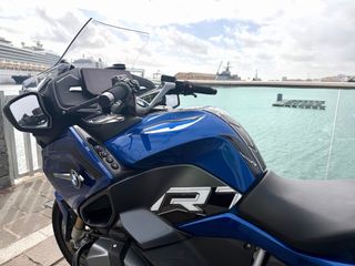 BMW RT Azul