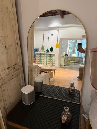 Espejo marco metal dorado