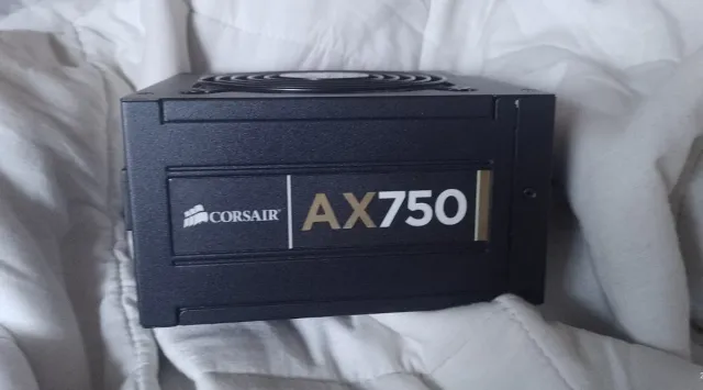Fuente Corsair AX750 80 Plus Gold