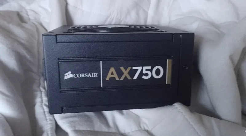 Fuente Corsair AX750 80 Plus Gold