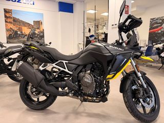 Suzuki V-Strom 800 TECH