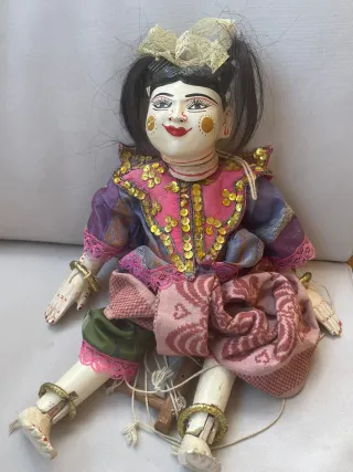 Marioneta de hilo tradicional