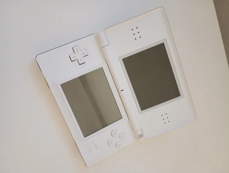 Nintendo DS Lite Blanca + R4 + Funda + Cargador afbeelding 6