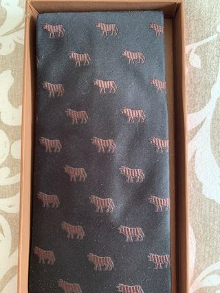 Corbata Loewe Seda negra y rojo.