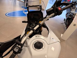 Suzuki V-Strom 800 DE