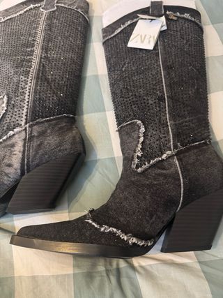 Botas cowboy con pedrería