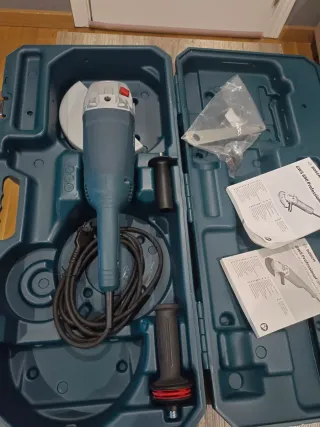 Radial Bosch GWS 22-230 J