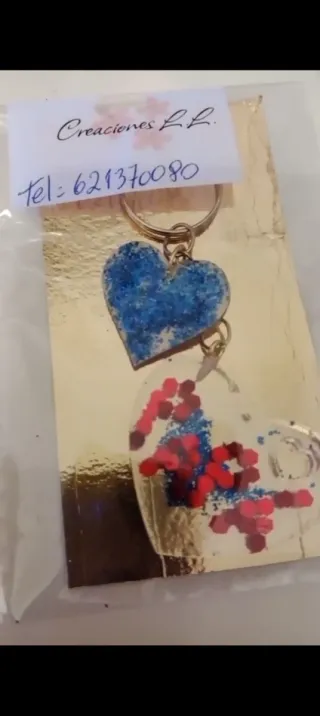 Llaveros iniciales resina glitter