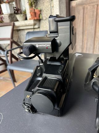 Videocámara Hitachi VHS VM-600E