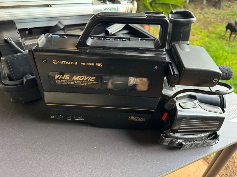 Videocámara Hitachi VHS VM-600E afbeelding 4