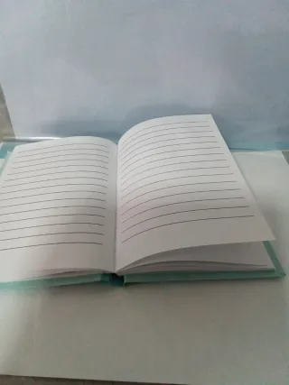 Diario futbol con figuras y cerradura