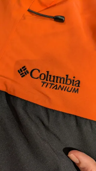 Chaqueta Columbia Titanium Naranja y Negra