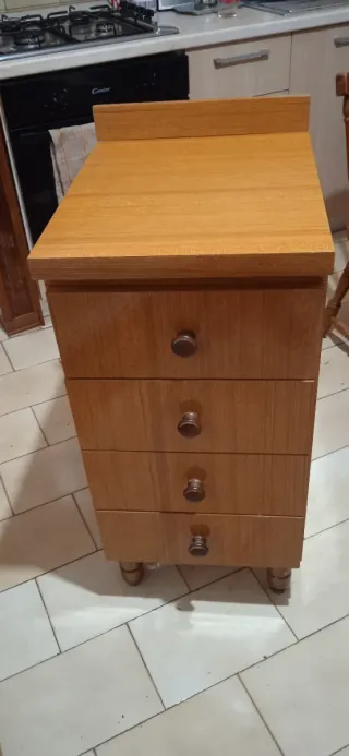 Cassettiera in legno 3 cassetti