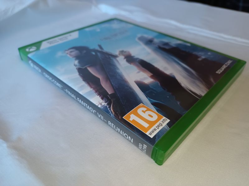 CRISIS CORE FINAL FANTASY VII REUNION XBOX afbeelding 2