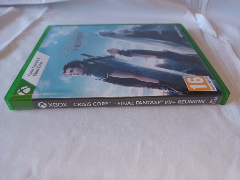 CRISIS CORE FINAL FANTASY VII REUNION XBOX afbeelding 3