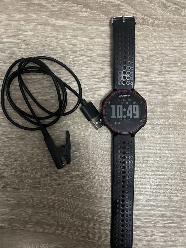 Reloj Garmin Forerunner 245 Negro/Rojo