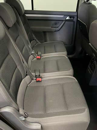 Volkswagen Touran 2.0 TDI 140cv DSG Sport
