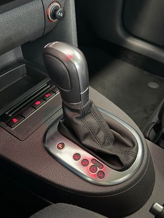 Volkswagen Touran 2.0 TDI 140cv DSG Sport