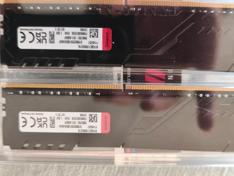 Kit 2x8GB RAM Kingston Fury Beast DDR4 3600 c afbeelding 2