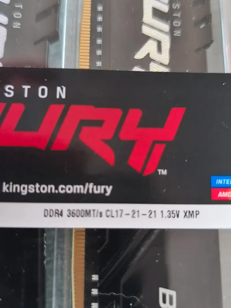 Kit 2x8GB RAM Kingston Fury Beast DDR4 3600 c